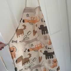 apron
