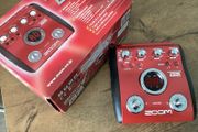 Bass Zoom B2 Guitar Multi-Effects Processor Pedal box