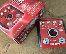 Bass Zoom B2 Guitar Multi-Effects Processor Pedal box
