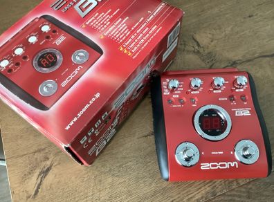 Bass Zoom B2 Guitar Multi-Effects Processor Pedal box