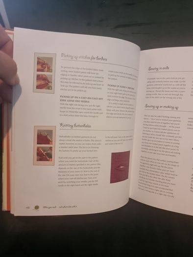 Complete Guide to Knitting & Crochet (Hardcover)