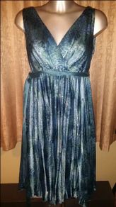 Anna D. midi pleated dress size UK12 EU40 Postage included
