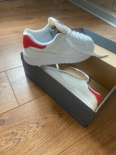 womens trainers