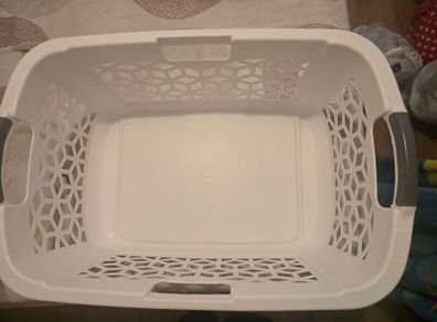 Laundry basket (Reserved)