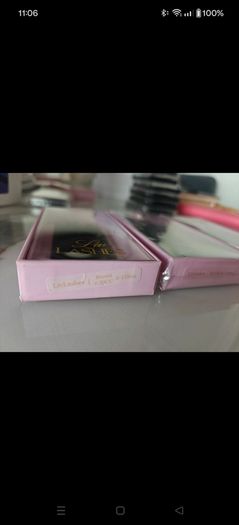 eyelash trays