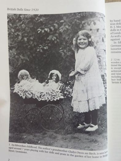 The Collectir's Guide To British Dolls Since 1920. By Collette Mansell. First Edition Large Volume Paperback In Good Condition.