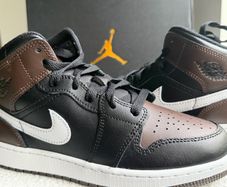 Nike Air Jordan 1 Mid Brown/Black UK5 EU38