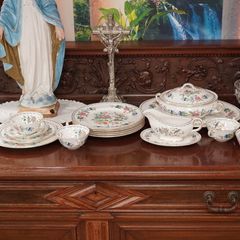 Aynsley Pembroke 34-Piece Fine Bone China Dinner Set for 6