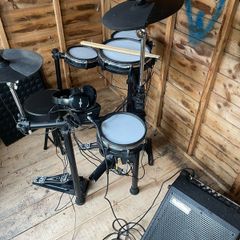 quick sale WHD 600-DX electronic drum kit and amplifier set