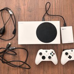 Xbox Series S 512GB, with 2TB Xbox hard drive