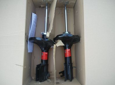 Hyundai Trajet FRONT Shock Absorbers