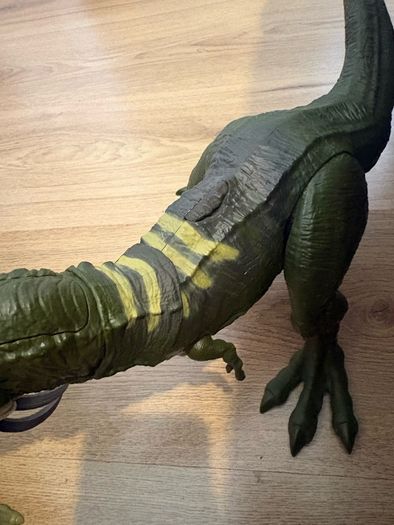 3 big dinosaurs