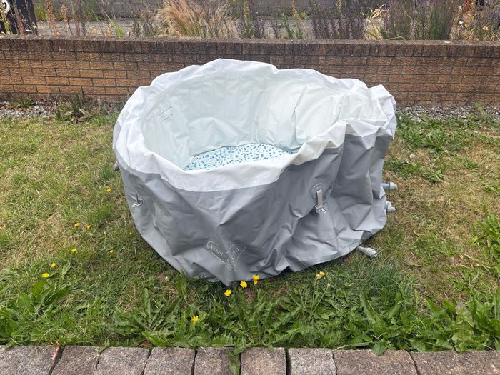 Garden/Jacuzzi