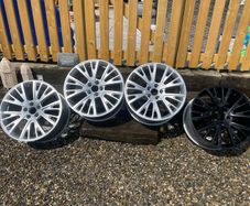 20" Range Rover alloy wheels