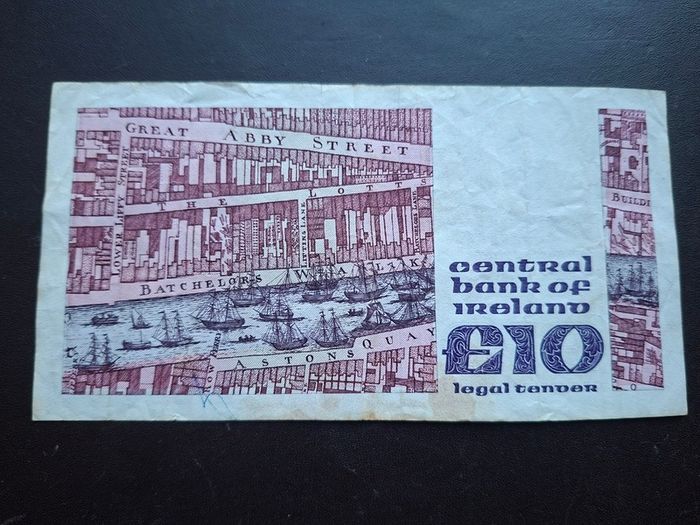 The Central Bank of Ireland. B Series 10 Pounds (1980)