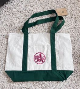 Trader Joes green tote bag