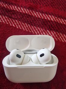 Apple Airpods Pro 2nd Gen,Wireless Charging Dock Station