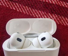 Apple Airpods Prp 2nd Gen,Wireless Charging Dock Station