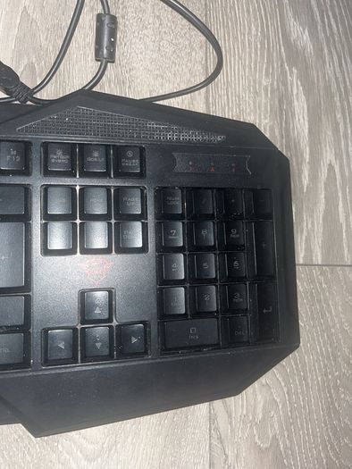 gaming keyboard light up
