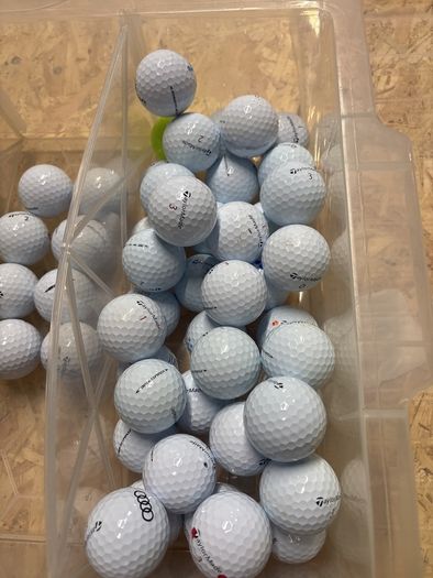 Tour response golf balls