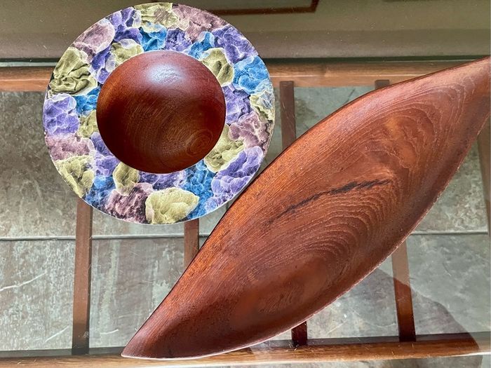 Hand Lathed Signed Coloured Edge Bowl Solid Mahogany