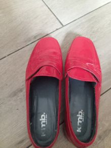Ladies red lofa shoes
