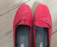 Ladies red lofa shoes