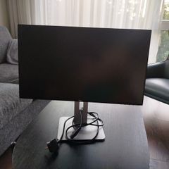 Computer screen
