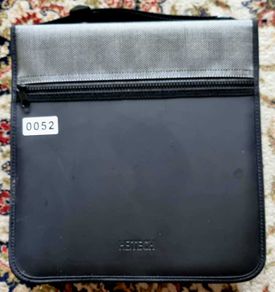 160 CD + Case. All CD's in perfect playable condition.