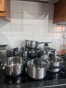 Kitchen Cookware Bundle - Pots, Frying Pans, Baking Tray & Bowls