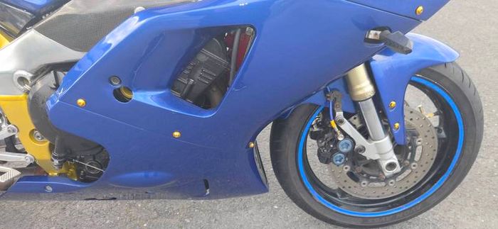 2001 Yamaha R1