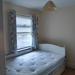 Free, 4ft divan bed base