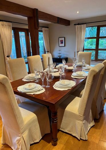 Stunning Chalon Dining Table & 8 Chairs
