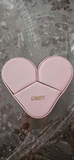 Authentic Lynott Heart Shaped Jewelry Travel Case Storage Box in Pink
