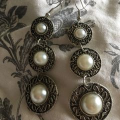 Brand new boohoo style drop earrings