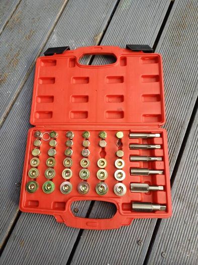 Neilsen 114 Piece Oil Pan Thread Repair Set (CT3593)