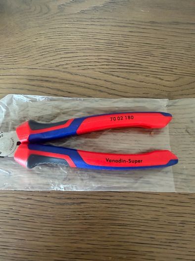 Knipex Snips 180mm Comfort Grip New Model