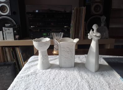 3 porcelain pieces