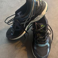 Asics GT 2000 - Size Uk 10 / Eu 44.5