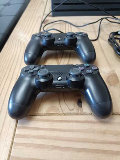 PlayStation 4 Pro 1tb