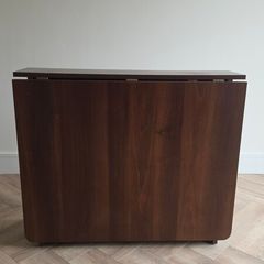 Foldable dining table