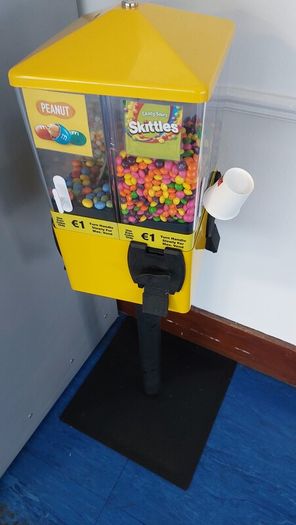 Candy Vending machine, Candy dispenser