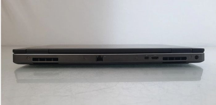Dell Precision 7530 15.6" WIN 11 PRO Mobile Workstation Business Gaming Laptop i7-8750H 2.4GHz 16GB RAM 256GB SSD AMD Radeon WX 4150 4GB GDDR6