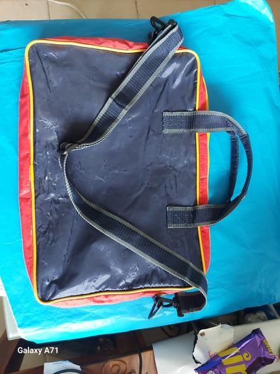 Canada Logo Laptop Bag in excellent condition