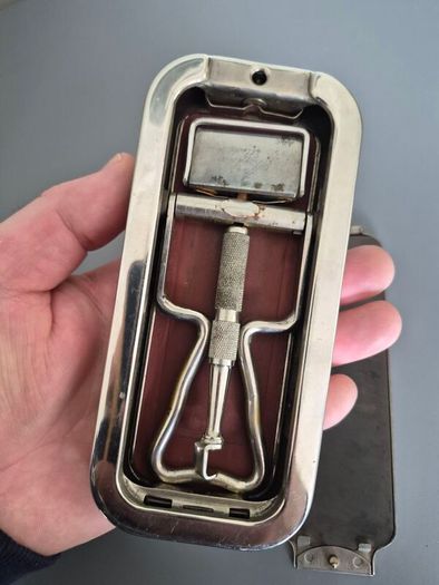 Vintage Rolls Razor Blade Stropper