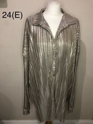 Boohoo shiny blouse (size 24)