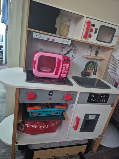 Wooden toy kitchen + more