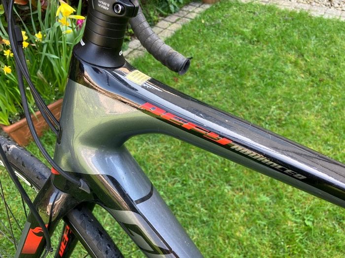 Giant Defy Advanced Pro 2 Road Bike