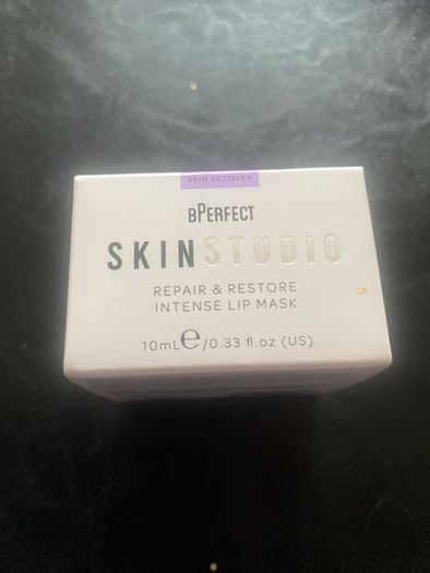 Lip mask Brand New