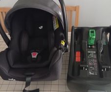 Joie isnug 2 carseat & isofix base